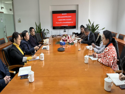 中關村上市公司協(xié)會郭偉瓊秘書長、北控京泰集團閆鋒副總經理一行來訪北京佰能藍天調研交流